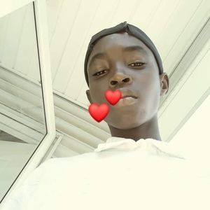 Meet your Posher, Akem